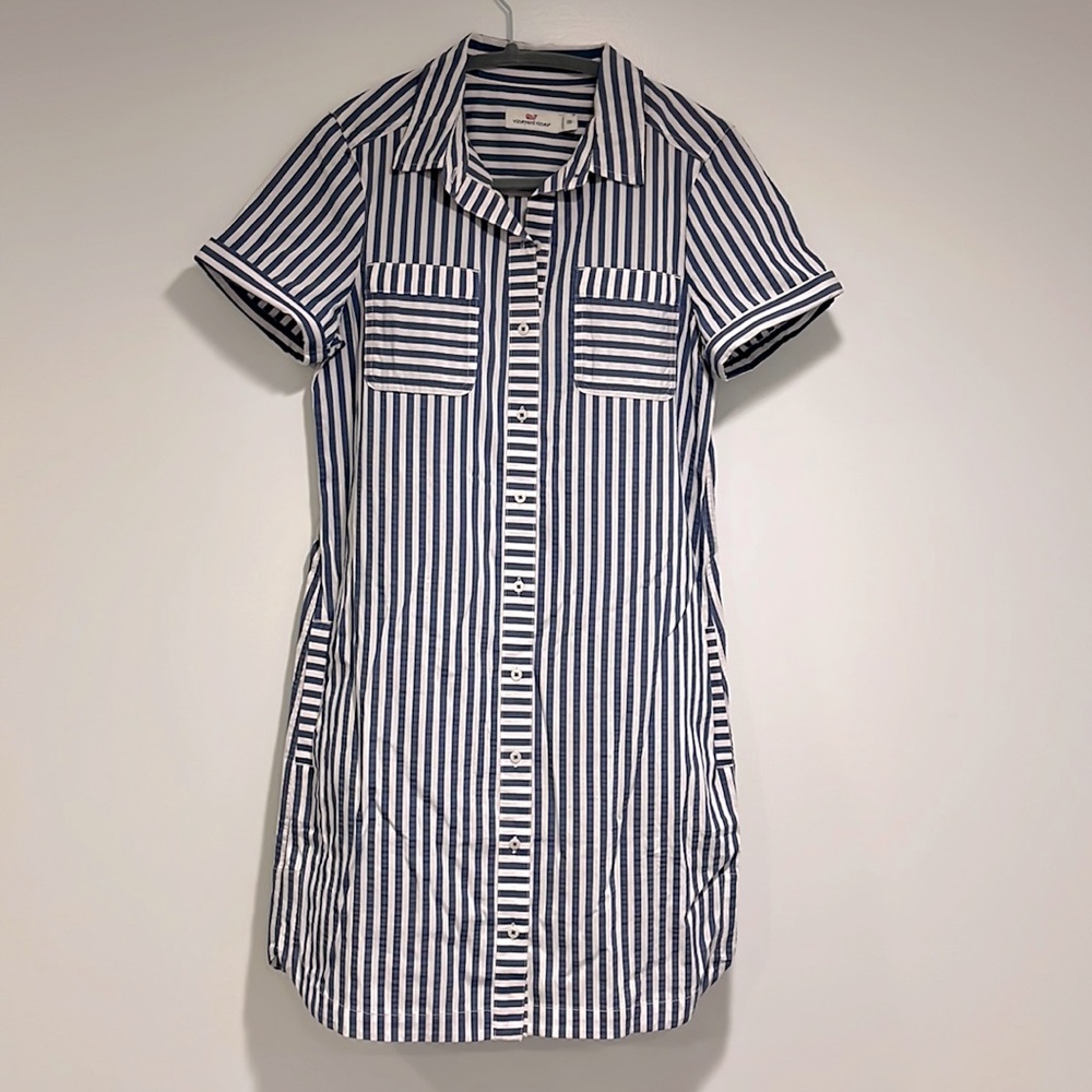 NWOT Vineyard Vines short sleeve pocket dress in blue and white stripe